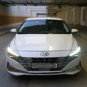 Hyundai Elantra 2021