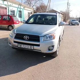 Toyota RAV4 2011