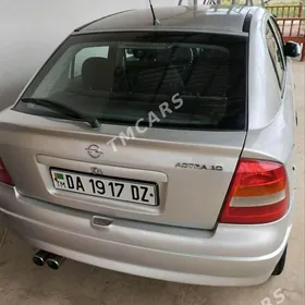 Opel Astra 2000