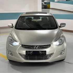 Hyundai Elantra 2013