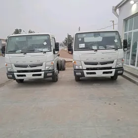 Mitsubishi Canter 2024