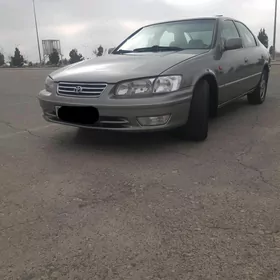 Toyota Camry 1999