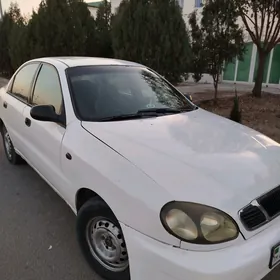 Daewoo Lanos 2002