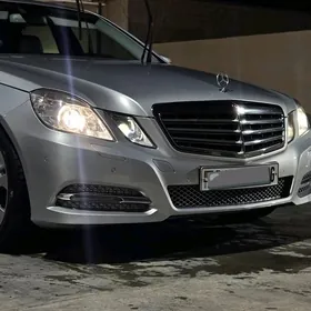 Mercedes-Benz E350 2010