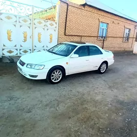 Toyota Camry 2000