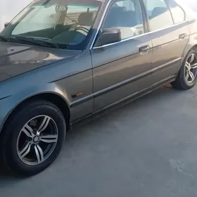 BMW E34 1990