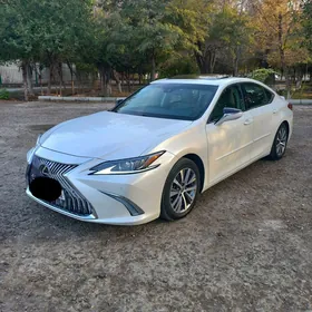 Lexus ES 350 2019