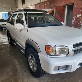 Nissan Pathfinder 2002