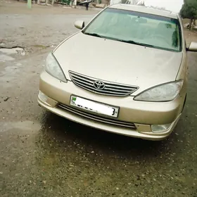 Toyota Camry 2005