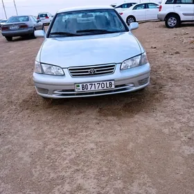 Toyota Camry 2000