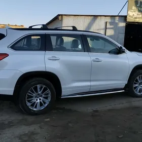 Toyota Highlander 2018