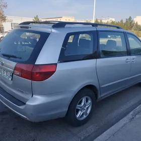 Toyota Sienna 2005