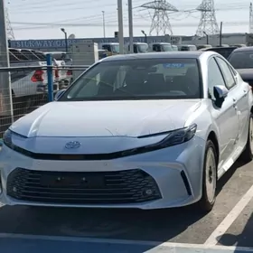 Toyota Camry 2024