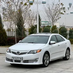 Toyota Camry 2013