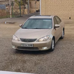 Toyota Camry 2004