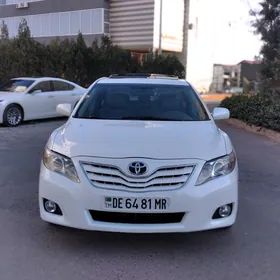 Toyota Camry 2010