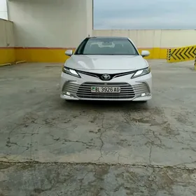 Toyota Camry 2018