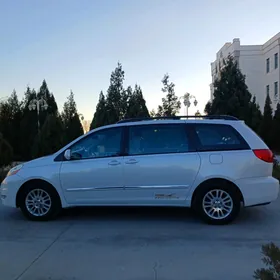 Toyota Sienna 2007