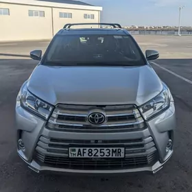 Toyota Highlander 2019