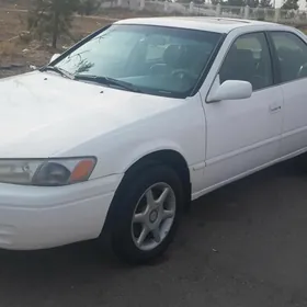 Toyota Camry 1997