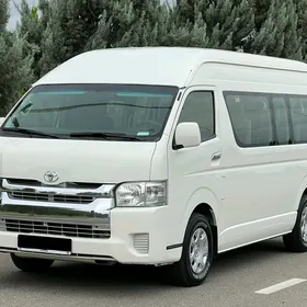 Toyota Hiace 2018