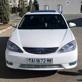 Toyota Camry 2004