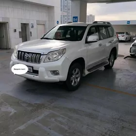 Toyota Land Cruiser Prado 2011