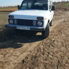 Lada Niva 2002