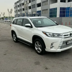 Toyota Highlander 2019