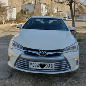 Toyota Camry 2016