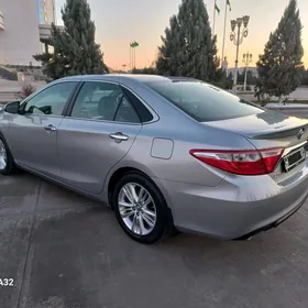 Toyota Camry 2017