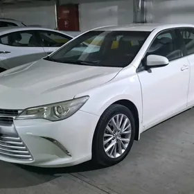 Toyota Camry 2017