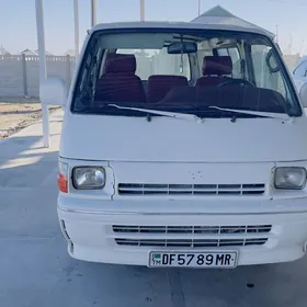 Toyota Hiace 1995