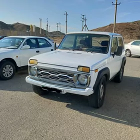 Lada Niva 2002