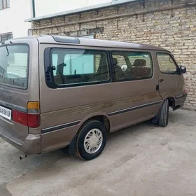 Toyota Hiace 1991