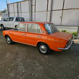 Lada 2103 1980