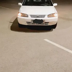 Toyota Camry 1998