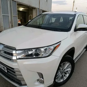 Toyota Highlander 2018