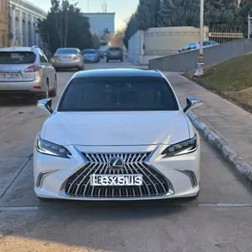 Lexus ES 350 2021