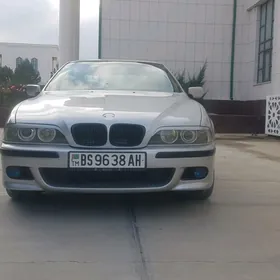 BMW E39 2000