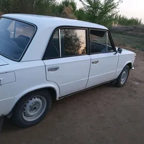 Lada 2104 1980