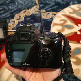 Nikon D40