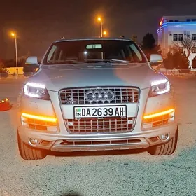 Audi Q7 2013