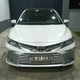 Toyota Camry 2022