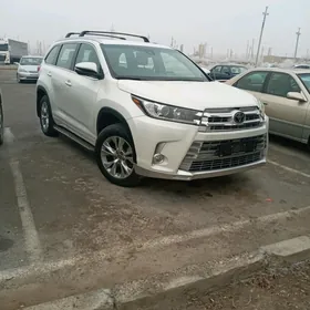 Toyota Highlander 2019