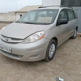 Toyota Sienna 2008