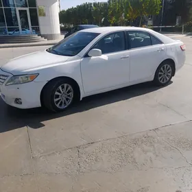 Toyota Camry 2011