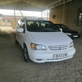 Toyota Sienna 2002