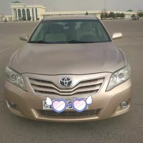 Toyota Camry 2011