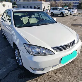 Toyota Camry 2004